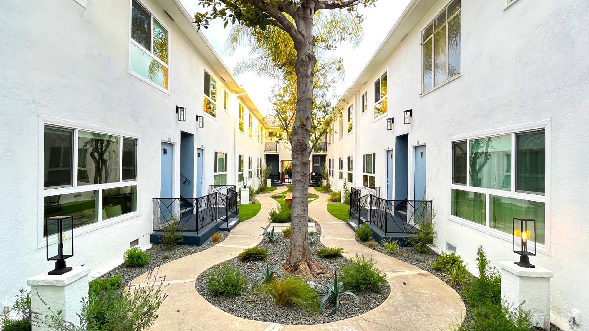 Hollywood/Thai Town Courtyard Apartment Los Angeles Exterior foto